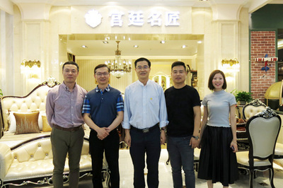 广东家协领导赴顺联家具城北区开展企业管理专项调研